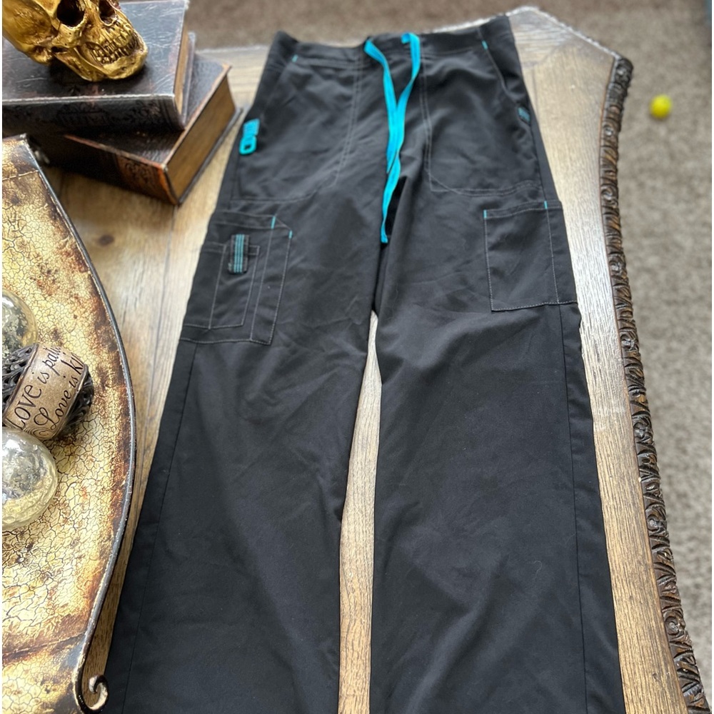 Brand new carhart scrub buttons